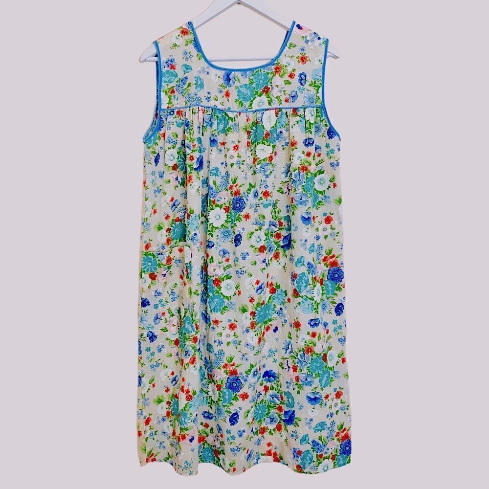 Handmade 60’s Smocked House Dress